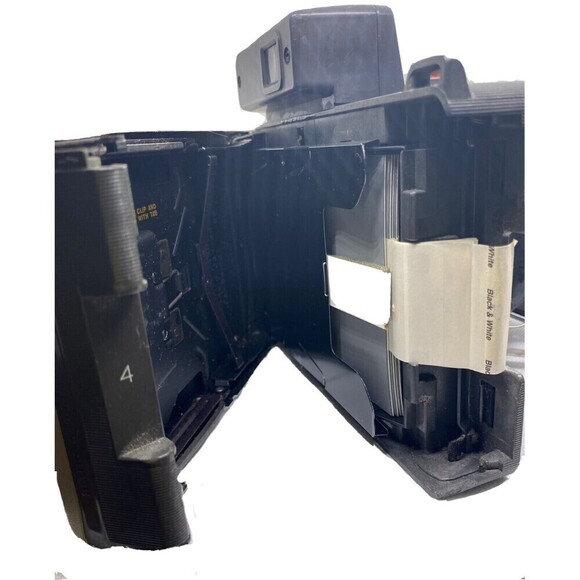 Vintage Polaroid Land Camera Automatic 210 Land Camera Collectible Untested - Picture 5 of 6